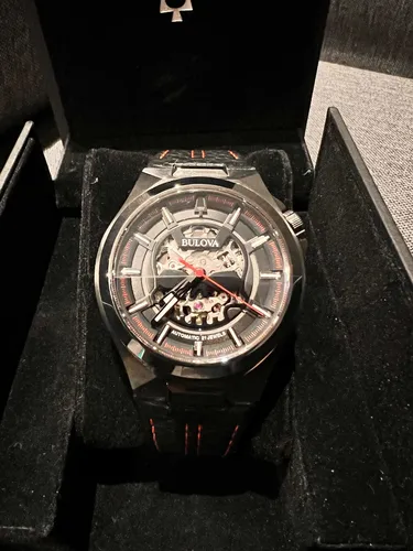 Bulova calavera sale