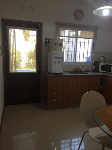 Imagen 5 de 12 de Duplex En Venta En Ituzaingo Norte