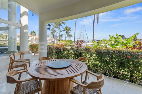 Casa En Venta En Grand Marina Villas, Nuevo Vallarta, Nayarit.