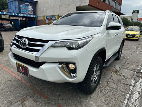 Toyota Fortuner SRV 2.7