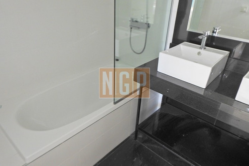 Lindisimo Edificio Con Todos Los Servicios Un Verdadero Regalo !!!! -ref:12318