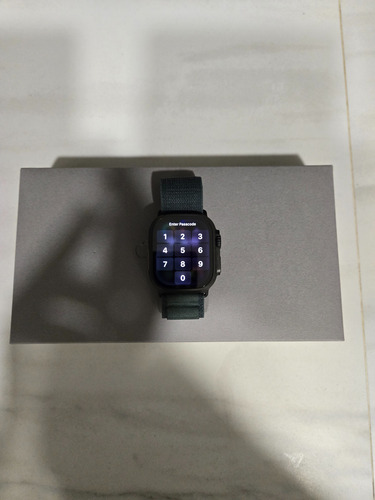 Apple Watch Ultra 2 Gps +celular Titanio 49mm Gris Oscuro Mesh Verde Oscuro Negro (Usado)