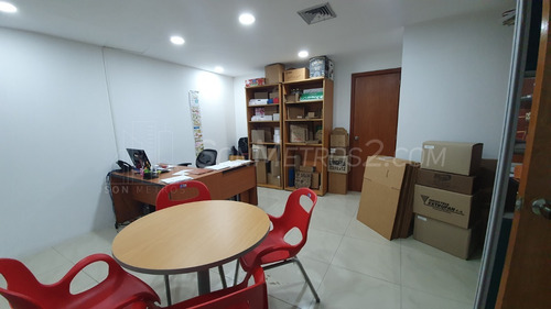 Edificio Local Comercial Deposito Oficina Alquiler Zona Ind De La Trinidad 3541 Mts2 Sonmetros2