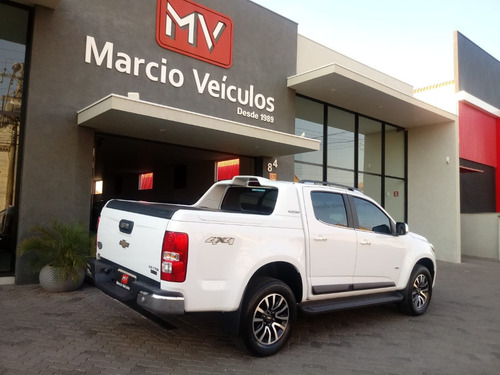 Imagem 6 de 12 de S10 High Country 4x4 Automática 2017/2018 Branca