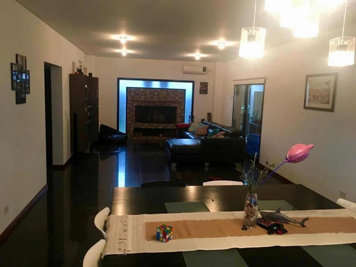 Imagen 10 de 14 de Casa En Venta 5 Ambientes En Canning