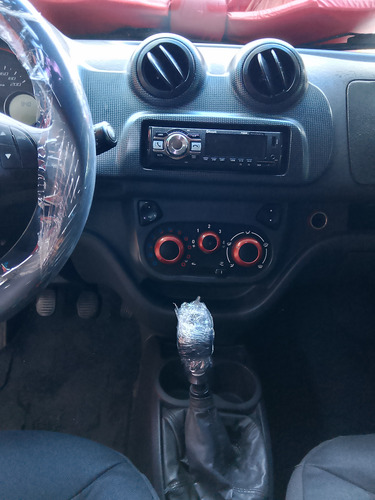 Fiat Uno 1.4 Sporting Flex 5p