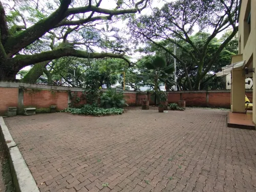 Edificio En Arriendo En Cuarto De Legua - Guadalupe. Cod A11642