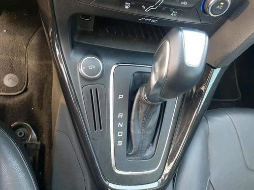 Imagem 8 de 12 de Focus 2.0 Titanium 16v Flex 4p Powershift