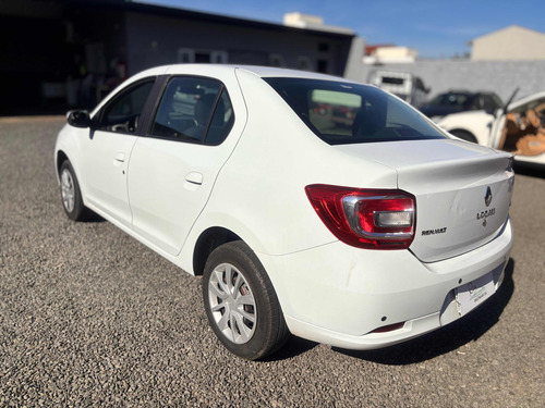 Renault Logan 1.6 Expression Hi-power 4p