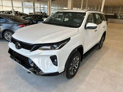 Toyota Hilux SW4 Platinum 2.8 D-4 Tbo 4x4 Aut 7 Lugares