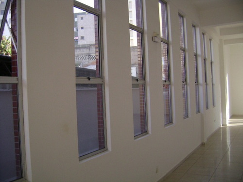 Imagem 5 de 10 de Excelente Local - 675