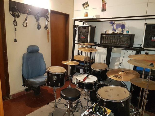 Imagen 17 de 18 de Casa Con 3 Dormitorio, Parque Y Quincho - Quilmes Oeste