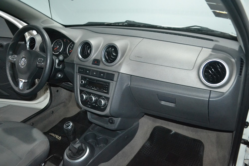 Volkswagen Voyage 1.6 Highline M/t 2011 -imolaautos-