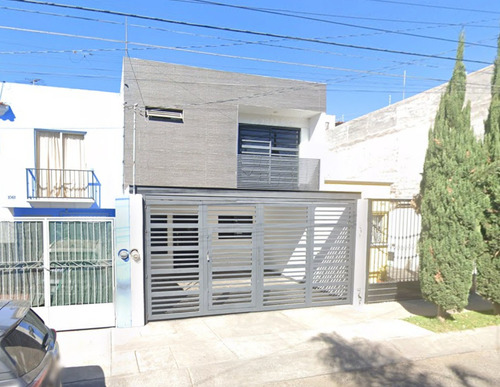 Vendo Casa En Los Arrayanes, Guadalajara Junto Plaza Punto Oriente