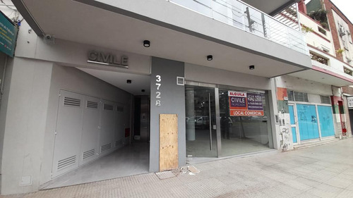 Local Comercial En Pleno Centro De Saavedra / Alquiler