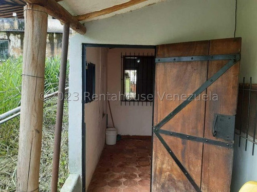 Juan Carlos González. Renta House Carabobo Vende Casa Las Morochas 1 San Diego Mls #25-15801 Rah/jcg.