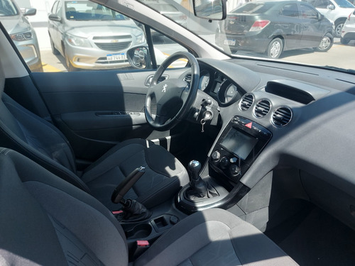 Peugeot 408 2.0 Allure 143cv