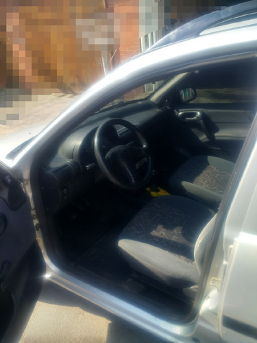 Chevrolet Corsa Wagon 1.0 16v Super 5p 2000
