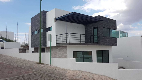 Imagen 1 de 13 de Residencia En Fraccionamiento Exclusivo, Hermosa Casa Club.