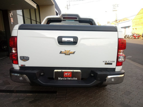 Imagem 5 de 12 de S10 High Country 4x4 Automática 2017/2018 Branca
