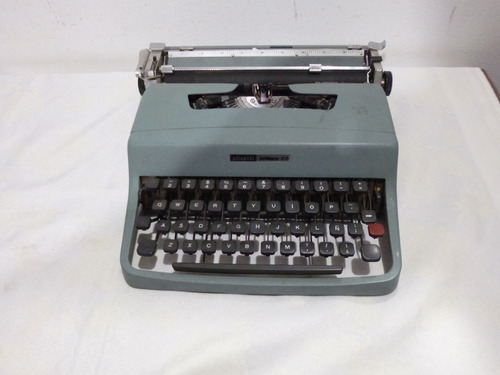 Maquina De Escribir Olivetti Lettera 32 Impecable