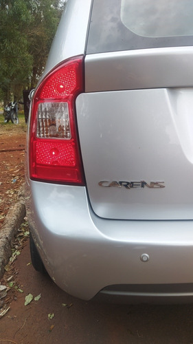 Imagem 6 de 10 de Kia Carens 2011 2.0 Ex 5p