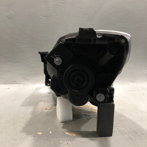 Faro Derecho Suzuki Swift 2017 2018 2019 2020 (Usado)