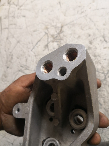 Base Soporte Motor Izquierdo Attitude 1.6 Automático 06-11 (Usado)