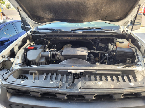 Chevrolet Silverado 6.6 3500 Chasis Cab V8 At