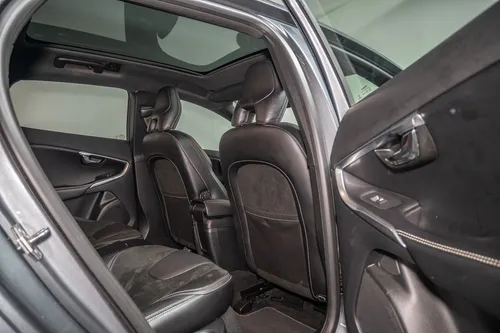 Volvo V40 2.0 T4 Drive-e R-design