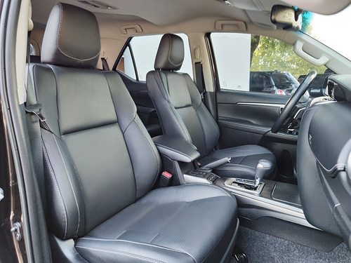 Imagen 17 de 20 de Toyota Sw4 2021 Srx 4x4 At 7 Asientos Hilux Abasto Motors