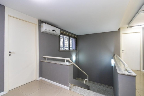 Imagem 13 de 30 de Conjunto Para Alugar, 255 M² Por R$ 9.500,00/mês - Batel - Curitiba/pr - Cj0175
