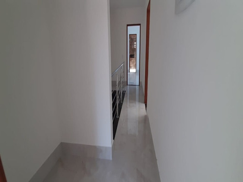 Imagem 13 de 19 de Casa Duplex Com Churrasqueira E Quintal - 955 - 70151230