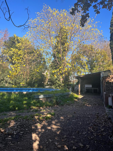 Quinta En Venta, 2 Dormitorios, La Reja, 1500 Metros De Terreno Con Pileta