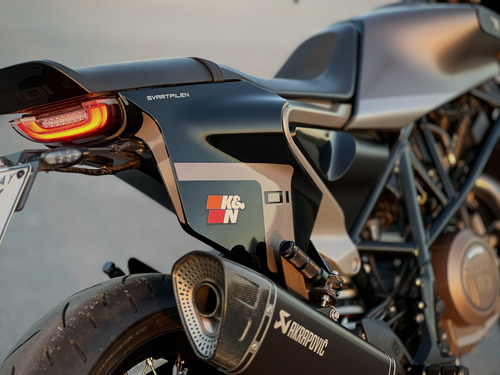 Husqvarna Svartpilen 701