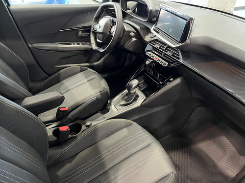 Peugeot 208 1.0T Gt