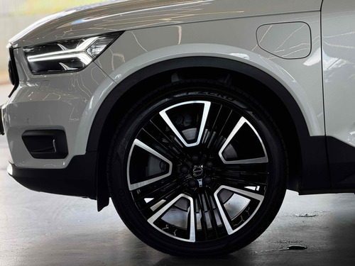 Volvo XC40 1.5 T5 RECHARGE R-DESIGN GEARTRONIC