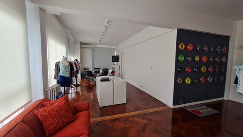 Venta De Oficina Monserrat Reciclada Toda Exterior