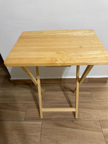 Mesa Plegable De Madera Mainstays De Waltmart En Color Claro (Usado)