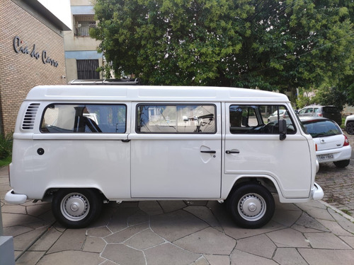 Volkswagen Kombi 1.4 Lotação Total Flex 3p