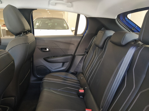 Imagen 9 de 15 de 208 Allure Tiptronic 1.6