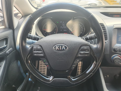 Imagen 10 de 14 de Kia Forte 2.0 Sx Aut Sedan 2018