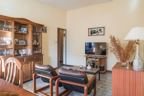 Imagen 2 de 23 de Casa A La Venta 3 Dormitorios 7 De Septiembre