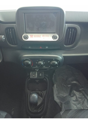 Imagen 12 de 16 de Fiat Mobi 1.0 Like