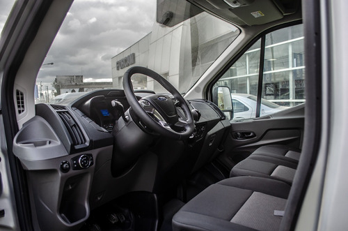 Ford Transit 2.2 Furgon Mediano 350m