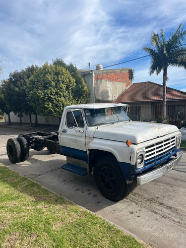 Ford 7000 Modelo 1982