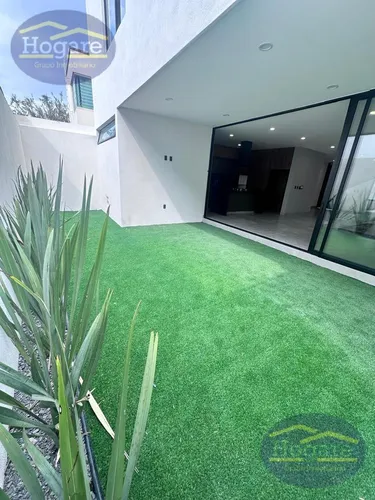 Casa Venta Frente Area Verde Y Rec En Pb Punta Del Este León