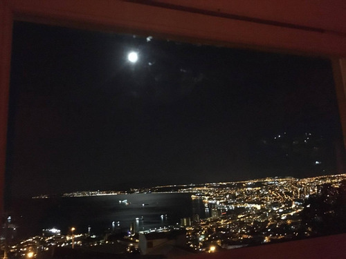 Casa Vista Al Mar, Garaje, Balcón, 3 Drmts, 2 Baños, Patio.