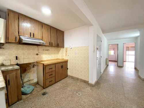 Departamento Venta Barrio Centro 2 Dormitorios A Refaccionar