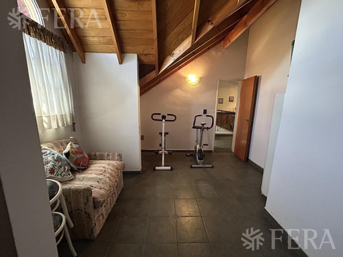 Venta De Casa 5 Ambientes Con Cochera En Don Bosco